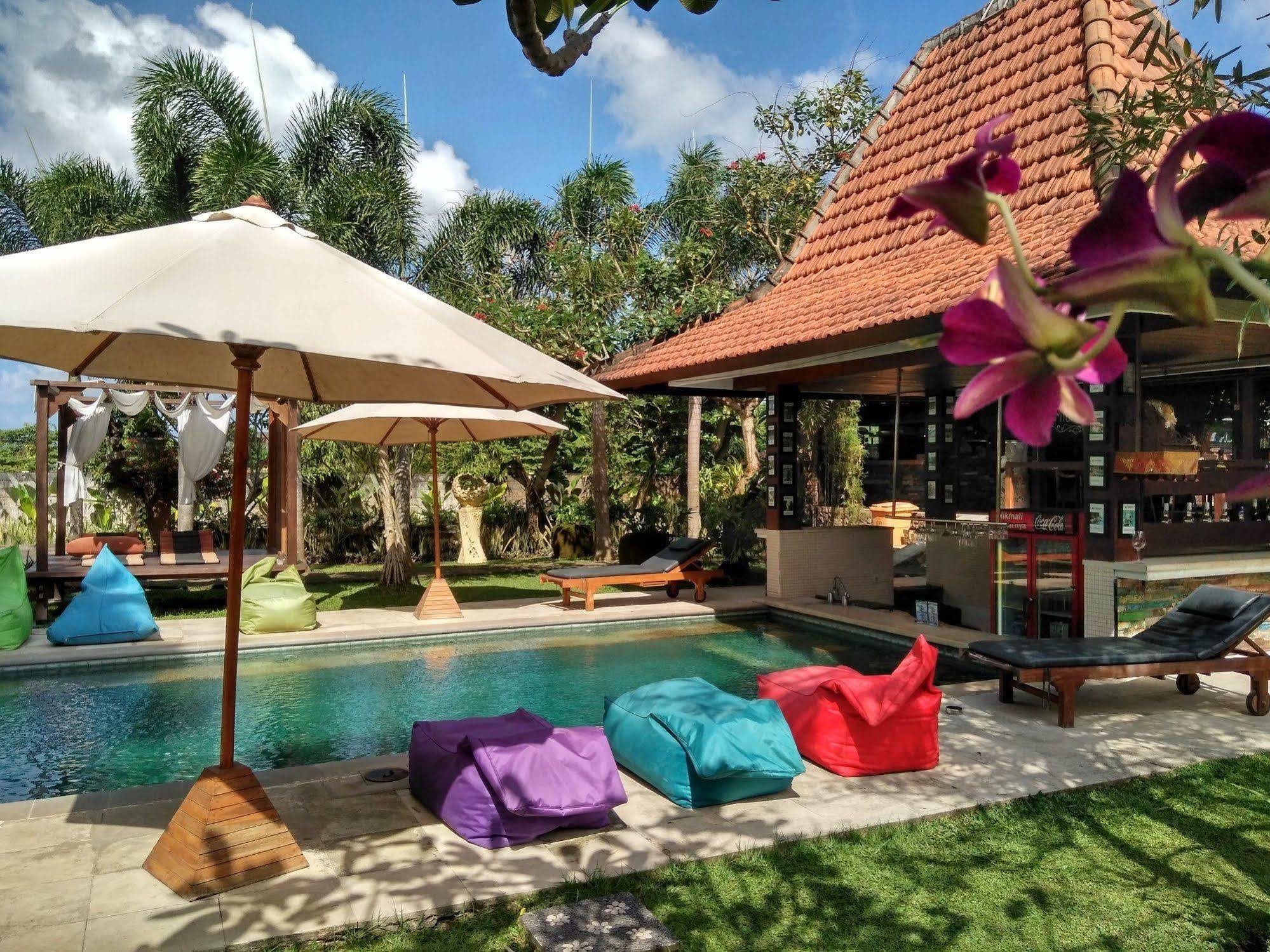 Premier Surf Camp Hotel Canggu  Ngoại thất bức ảnh